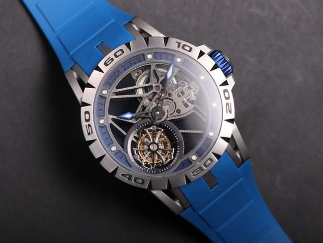 JB factory top-tier watch Roger Dubuis automatic movementtourbillon men's black dial blue rubber strap king series watch front view