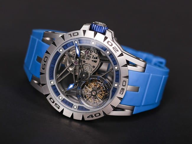 JB factory top-tier watch Roger Dubuis automatic movementtourbillon men's black dial blue rubber strap king series watch front view