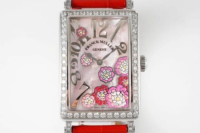 ZF Factory Frank Muller top-tier watch quartzLONG ISLAND series ladies white dial red band watch front view