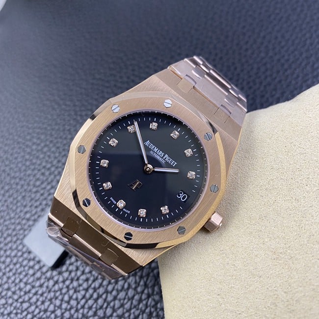 BF factory top-tier watch Audemars Piguet men's black dial gold belt Royal Oak15202 automatic movement watch front view