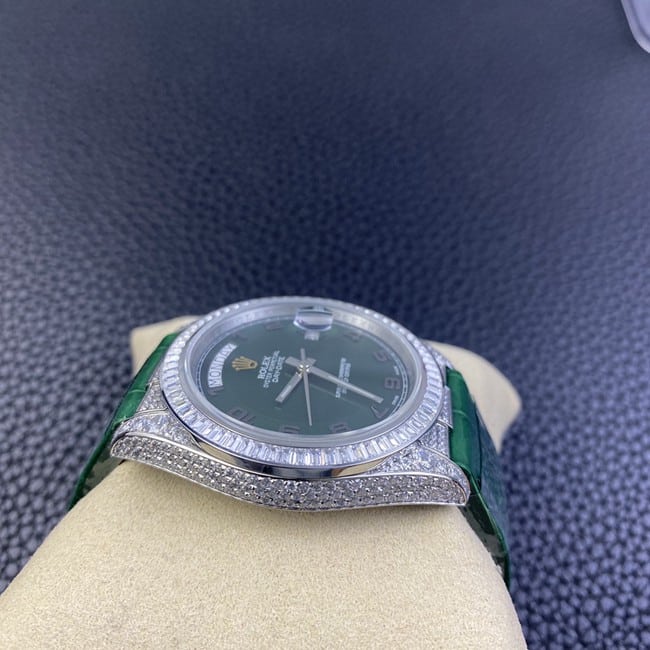 top-tier watch Rolex log series men's green dial green strap fully automatic movementleather strap watch side view