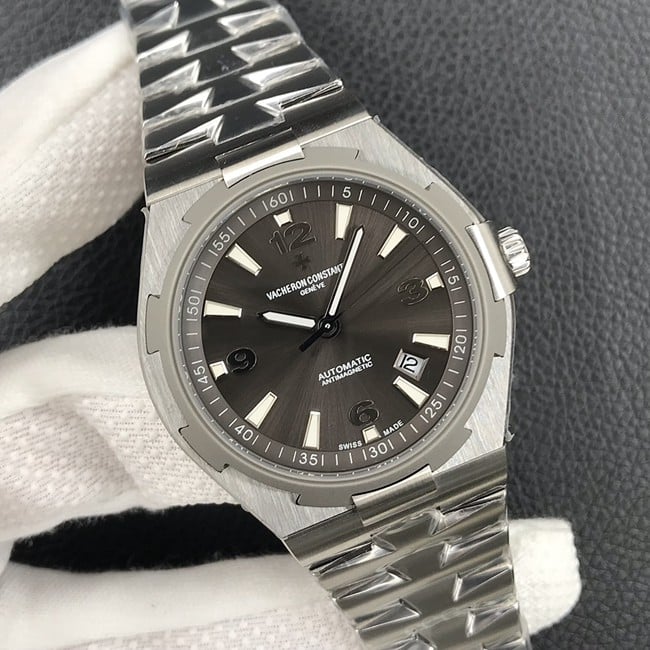 8F factory top-tier watch Vacheron Constantin men's black dialsteel bracelet all over the world automatic movement watch front view