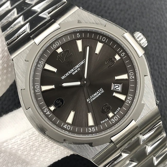 8F factory top-tier watch Vacheron Constantin men's black dialsteel bracelet all over the world automatic movement watch front view