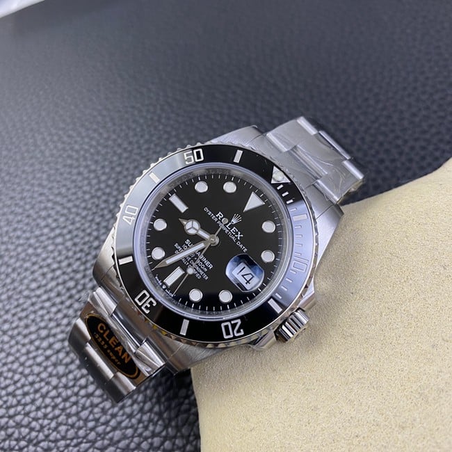 Clean FactoryRolextop-tier watch Black Submariner41mm men's black dialsteel braceletautomatic movement watch front view