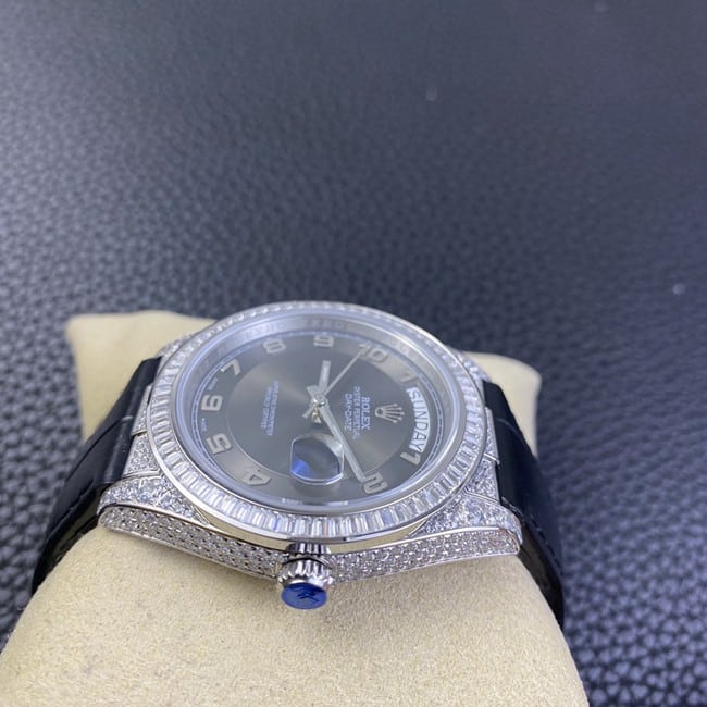 Rolextop-tier watch men's black dial black belt log starry crocodile leather strap series watch side view