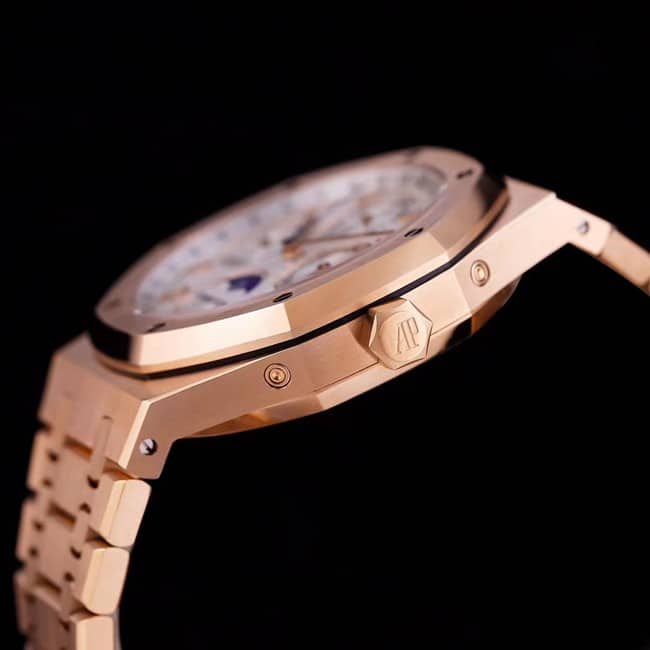 top-tier watch Audemars Piguet men's white dial gold band Royal Oak series automatic movement watch side view