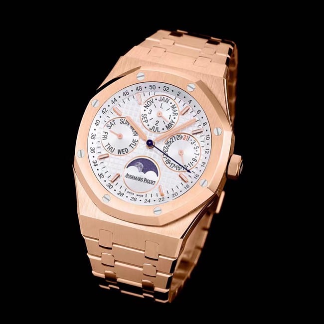top-tier watch Audemars Piguet men's white dial gold band Royal Oak series automatic movement watch front view