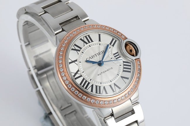 V6 factory Cartiertop-tier watch ladies blue balloon series white dialsteel bracelet mechanical watch front view