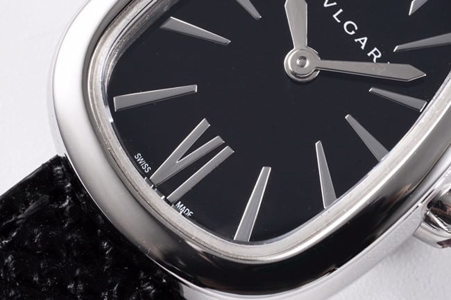 BV factory top-tier watch BvlgariSerpenti series women's black dial black belt quartzleather strap watch detail shots