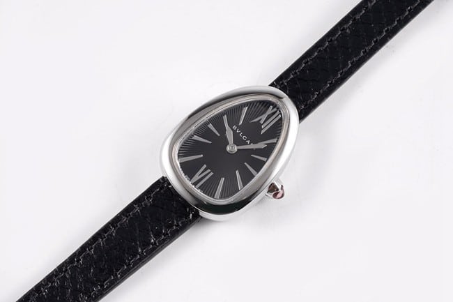 BV Factory Bvlgari Top collectible watches Women's Black Plate Black Strap Quartz Serpenti Series Watch Front View