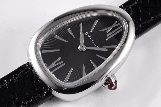 BV Factory Bvlgari Top collectible watches Women's Black Plate Black Strap Quartz Serpenti Series Watch Front View