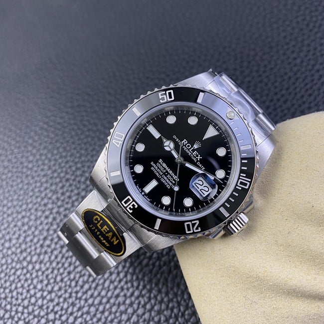 Clean factory Rolex top watch men's black dial steel band Black Submariner mechanical watch front view