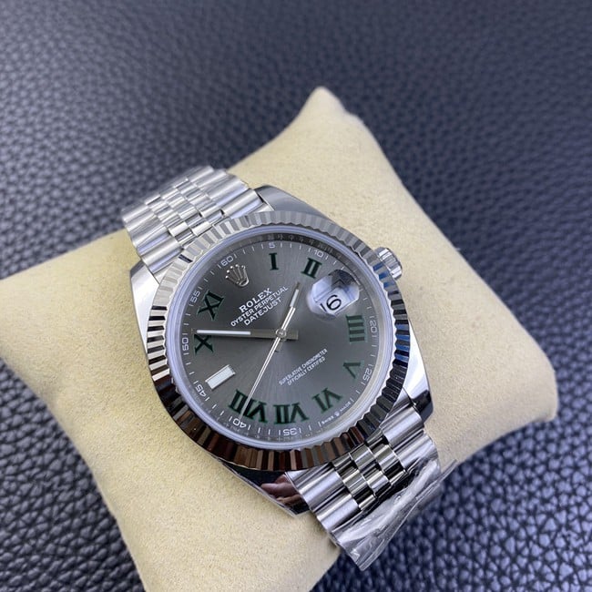 Clean factory Rolextop-tier watch men's gray plate steel braceletDatejust series automatic movement watch front view