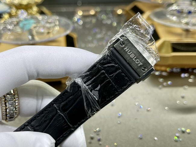 top-tier watch Hublot men's black dial black belt fully automatic movementleather strap watch clasp picture