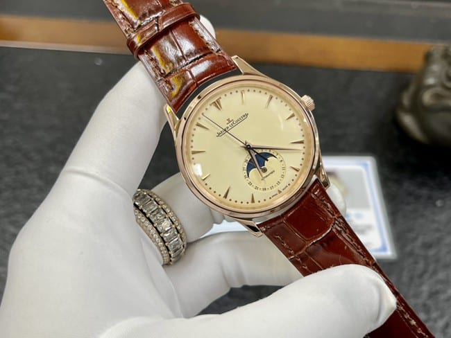 top-tier watch Jaeger-LeCoultre men's white dial brown belt moon phase series automatic movementleather strap watch front view