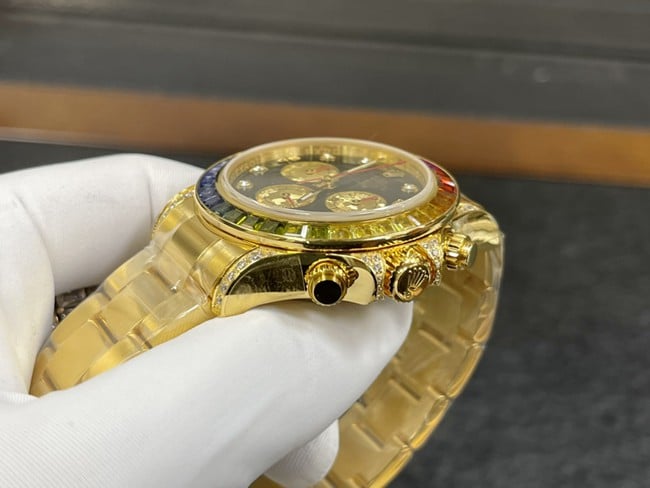 Rolextop-tier watch Rainbow Di men's black dial gold belt automatic movement watch side view