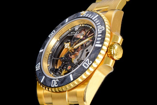 Rolextop-tier watch full hollow Submariner series men's black dial gold belt automatic movement watch side view