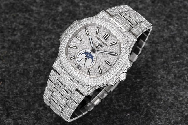 R8 factory top-tier watch Patek Philippe baby's breath series men's white dialsteel bracelet automatic movement watch front view