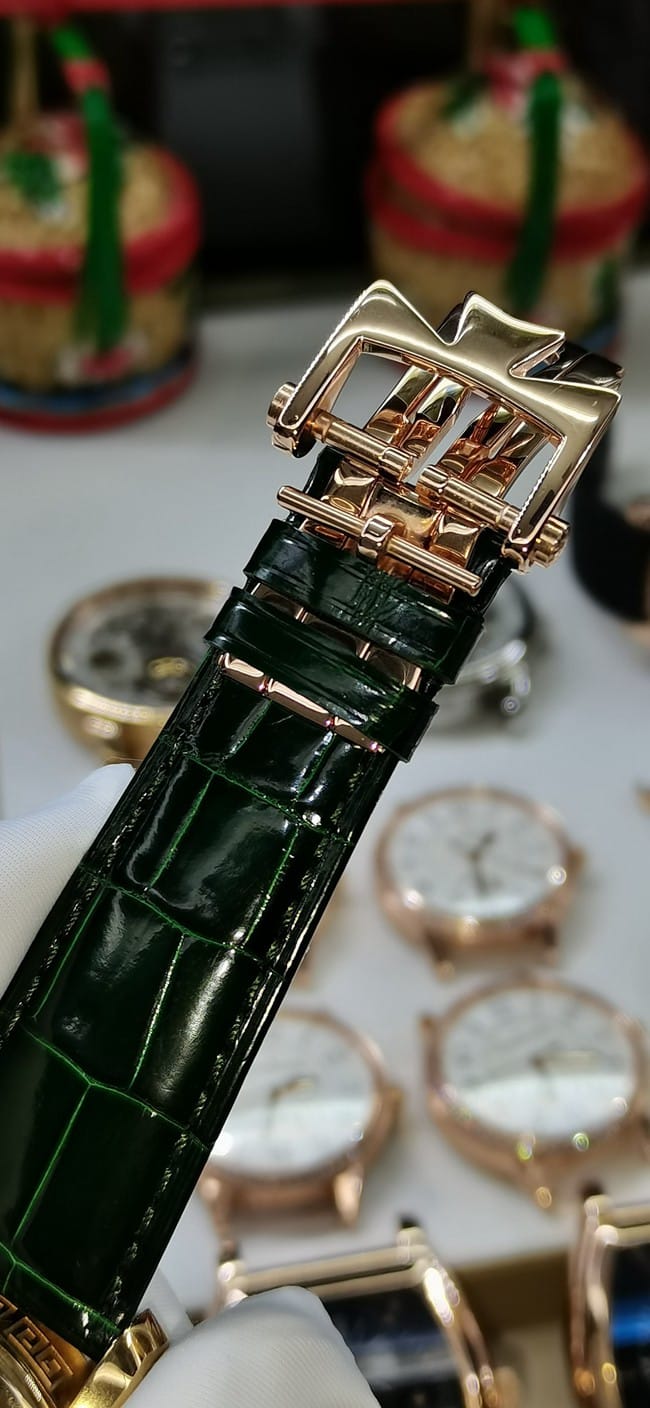 top-tier watch Vacheron Constantin men's black dial green strap tourbillon mechanical leather strap watch clasp picture