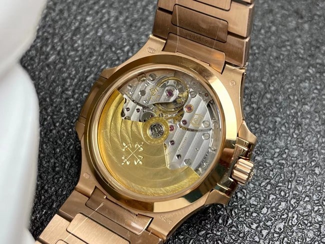 3K Factorytop-tier watch Patek Philippe women's white dialsteel braceletNautilus series automatic movement watch movement picture