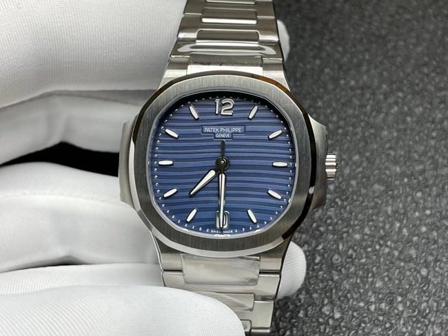 3K Factorytop-tier watch Patek Philippe fully automatic movement women's blue dialsteel braceletNautilus series watch front view