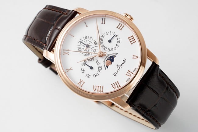 Blancpaintop-tier watch classic series manual winding mechanical men's white dial brown belt watch front view