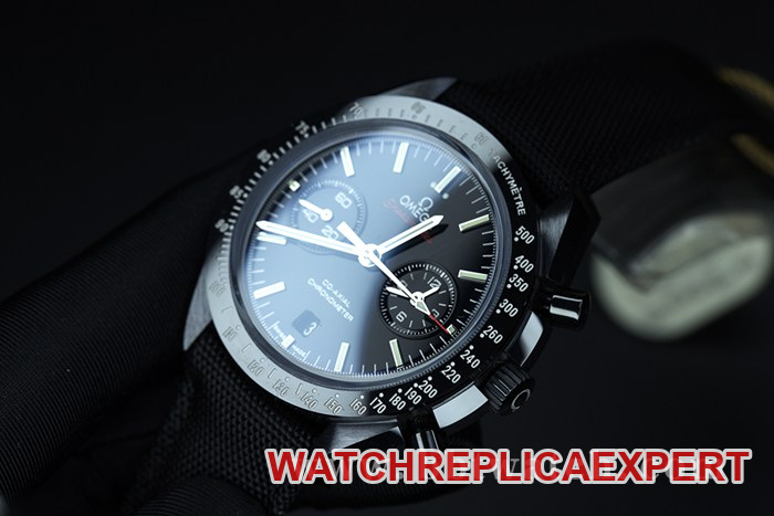 OM Factorytop-tier watch Omega Speedmaster series Dark Side of the Moon ceramic9300 men's black dial nylon strap mechanical watch front view