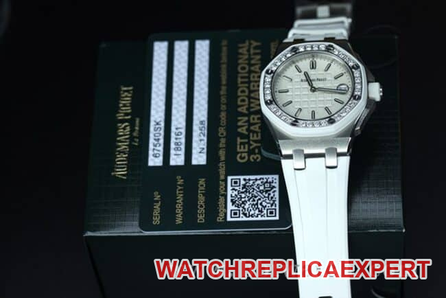 top-tier watch Audemars PiguetRoyal Oak diamond ladies white dial watch white rubber strapquartz movement watch front view