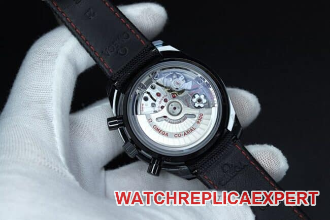top-tier watch OmegaOM Speedmaster Dark Side of the Moon ceramic material 9300chronographmovement men's black dial nylon strap cool watch movement picture