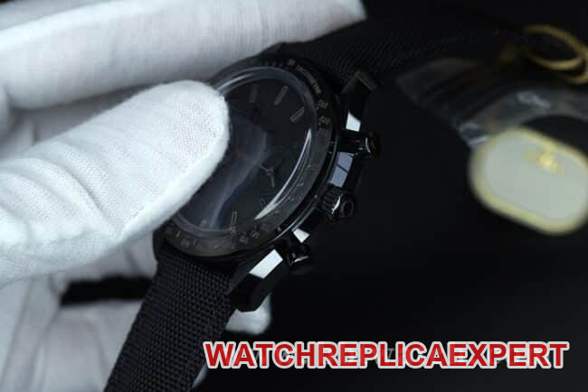 top-tier watch OmegaOM Speedmaster Dark Side of the Moon ceramic material 9300chronographmovement men's black dial nylon strap super cool watch detail shots