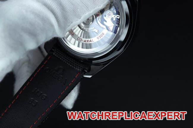 top-tier watch OmegaOM Speedmaster Dark Side of the Moon ceramic material 9300chronographmovement men's black dial nylon strap super cool watch detail shots
