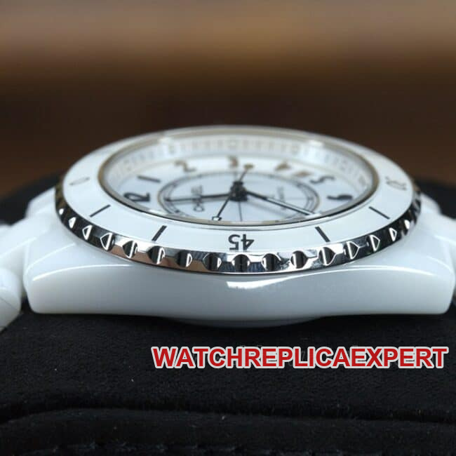 BV Factory Top Chanel J12 Series Ceramic Women's Watch White Plate Rubber Belt Automatic Mechanical Watch Side View