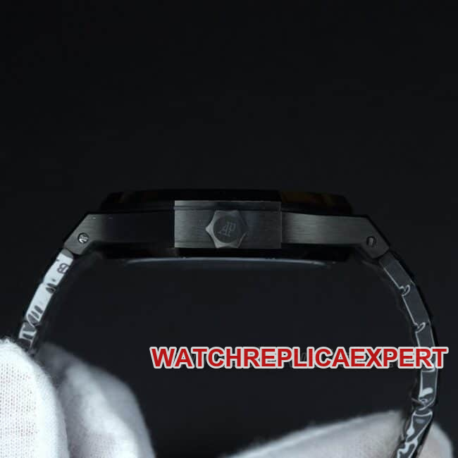 R8 factory top-tier replicaAudemars PiguetRoyal Oak series tourbillonmovement men's all black all automatic movementsteel bracelet watch side view