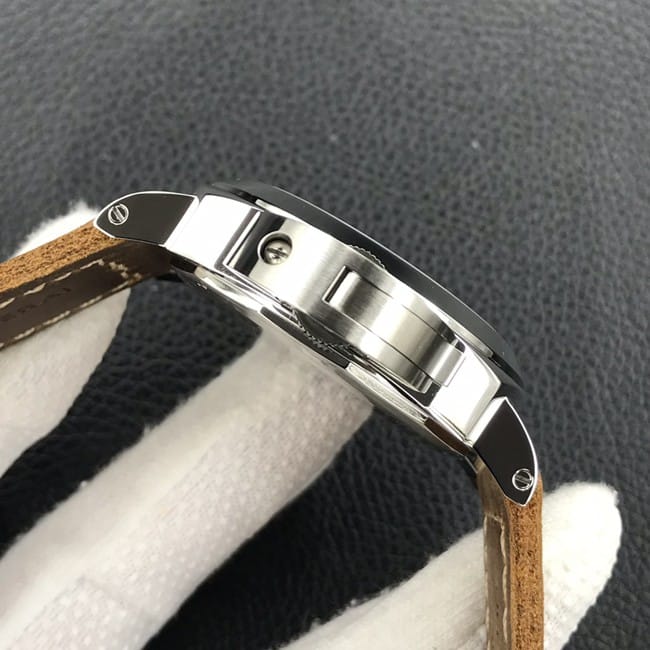 HW factory Paneraireplica watch men's green dial brown belt manual mechanical leather strap watch side view