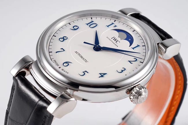 AI factory IWC top-tier hand expression Vinci classic moon phase men's black dial black belt mechanical watch detail shots