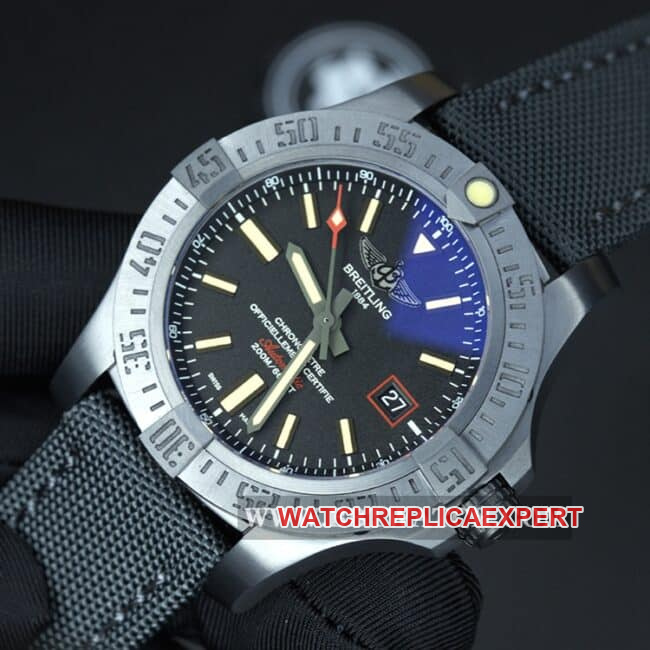 ZF Factorytop-tier watch Breitling Blackbird Scout V2 version men's blue dial nylon strap watch front view