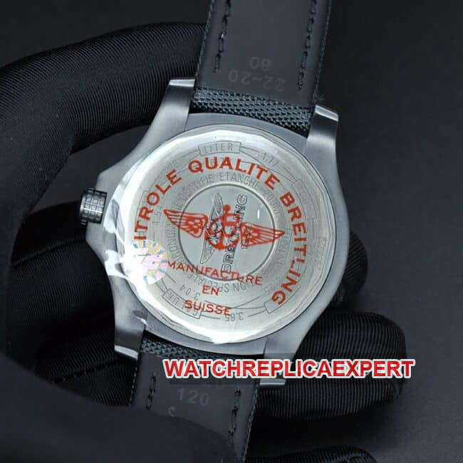 ZF Factorytop-tier watch Breitling Blackbird reconnaissance aircraft V2 version men's blue dial nylon strap watch back cover picture
