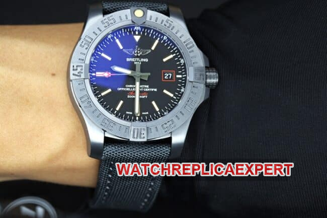 ZF Factorytop-tier watch Breitling Blackbird Scout V2 version men's blue dial nylon strap watch front view