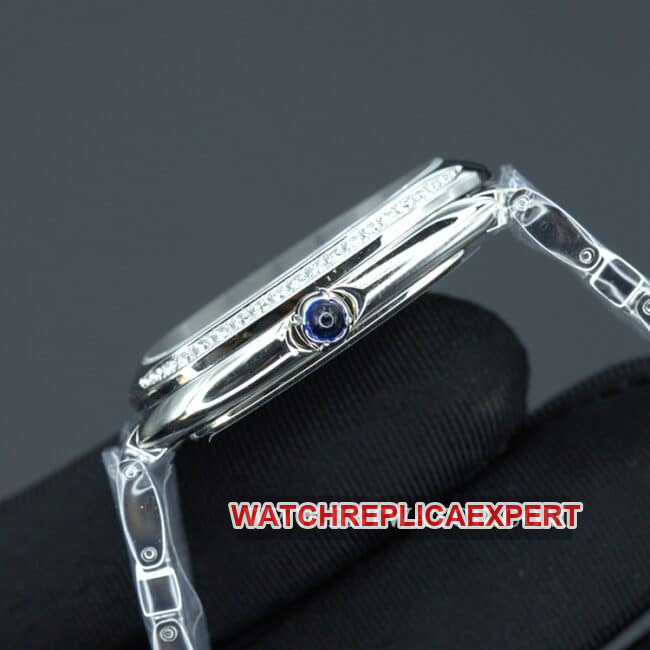Bvlgaritop-tier watch ladies white dialsteel braceletSerpentiSeduttori gilt snake shadow quartz side view