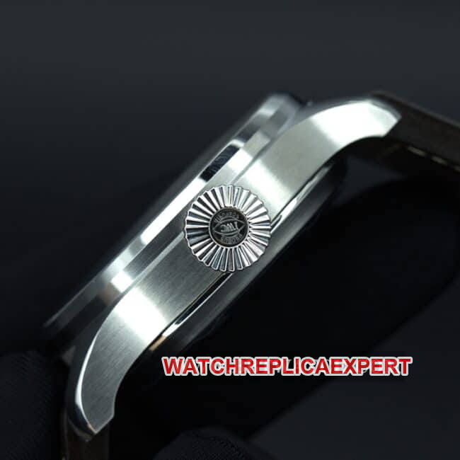 ZF FactoryIWCtop-tier watch big pilot series automatic movement men's blue dial brown belt side view