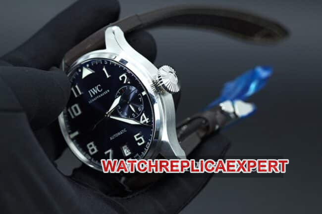 ZF FactoryIWCtop-tier watch big pilot series automatic movement men's blue dial brown belt side view