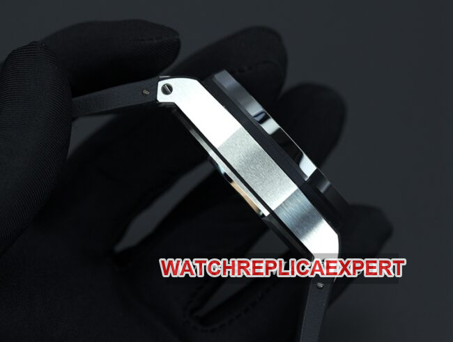 JF factory Audemars Piguettop-tier watch Royal Oak offshore series automatic movement men's white dialrubber strap side view