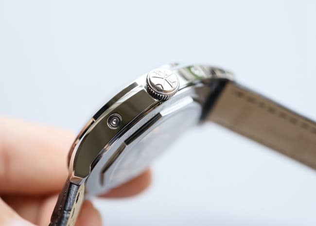 Vacheron Constantintop-tier watch Wulu type full date display series men's white dial black belt mechanical side view