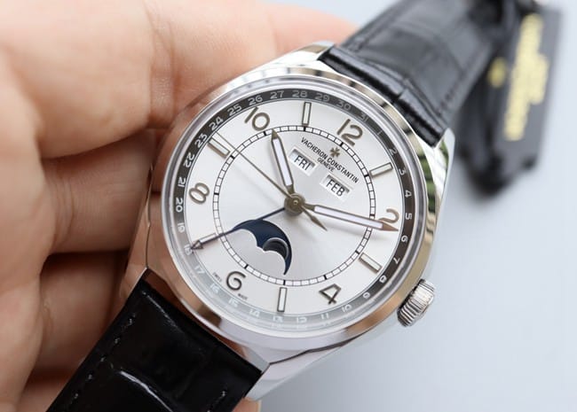 Vacheron Constantintop-tier watch Wulu type full date display series men's white dial black belt mechanical front view