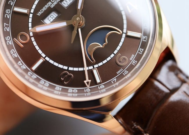 Vacheron Constantintop-tier automatic movement full date display series men's brown plate brown belt watch detail shots