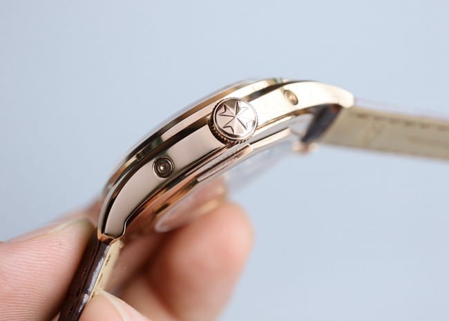 Vacheron Constantintop-tier automatic movement full date display series men's brown plate brown belt watch side view