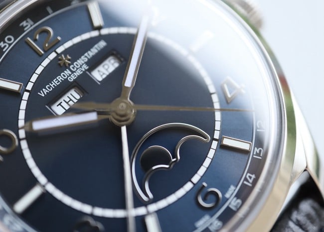 top-tier replicaVacheron Constantin watch Wu Luzhi type—FIFTYSIX full date display series full automatic movement men’s blue dial blue belt detail shots