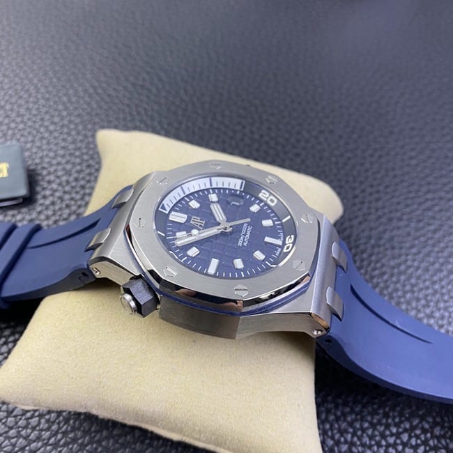 BF Factory Audemars Piguet Top Automatic Mechanical Men's Blue Plate Blue Rubber Band New Watch Side View