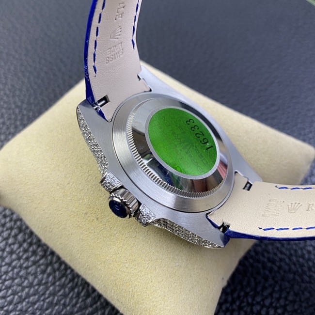 top-tier replicaRolexsuper watch Submariner series full automatic movement men's black dial blue belt back cover picture