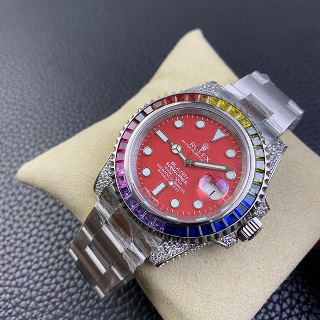 Rolextop-tier fully automatic movementSubmariner series red plate steel bracelet watch front view